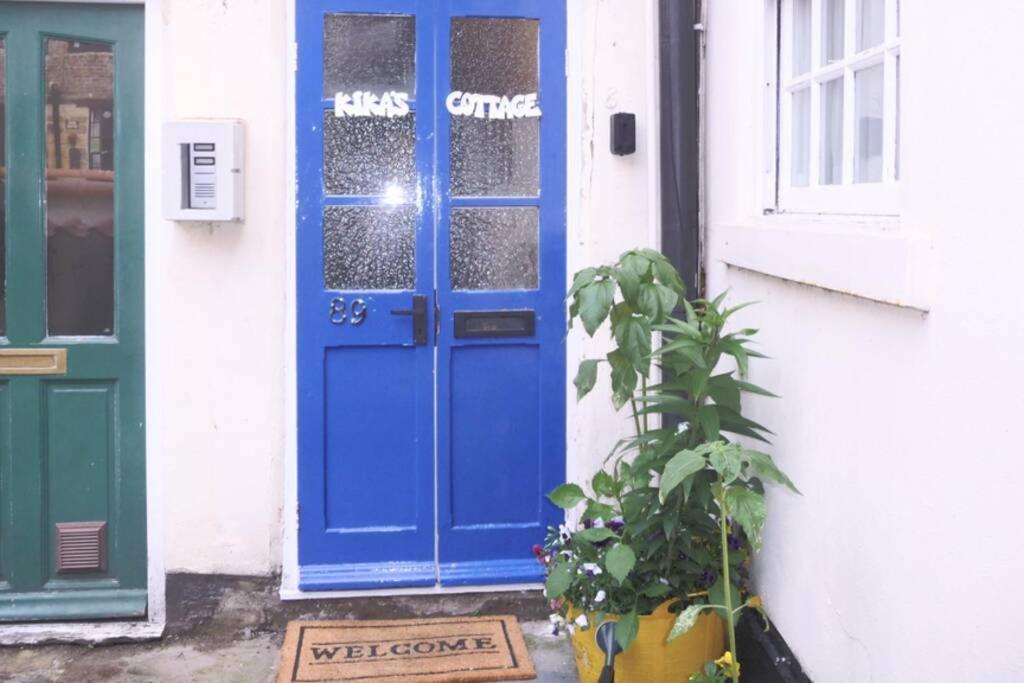 וויטבי Kikas Cottage, Rear 89 Church Street, White Horse Yard מראה חיצוני תמונה